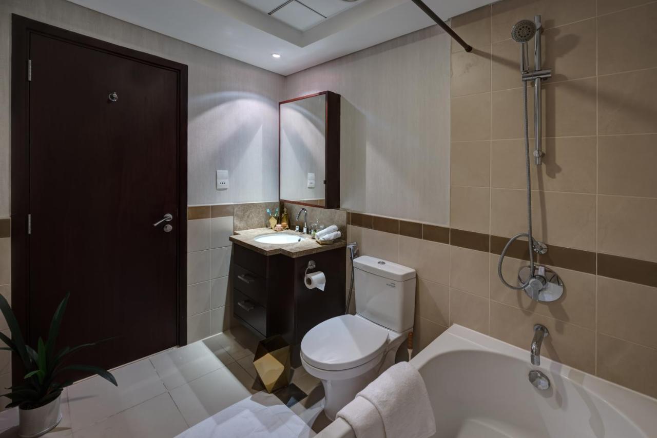 Durrani Homes - Designer 2Br Apt With Stunning Burj Khalifa And Fountain View ドバイ エクステリア 写真