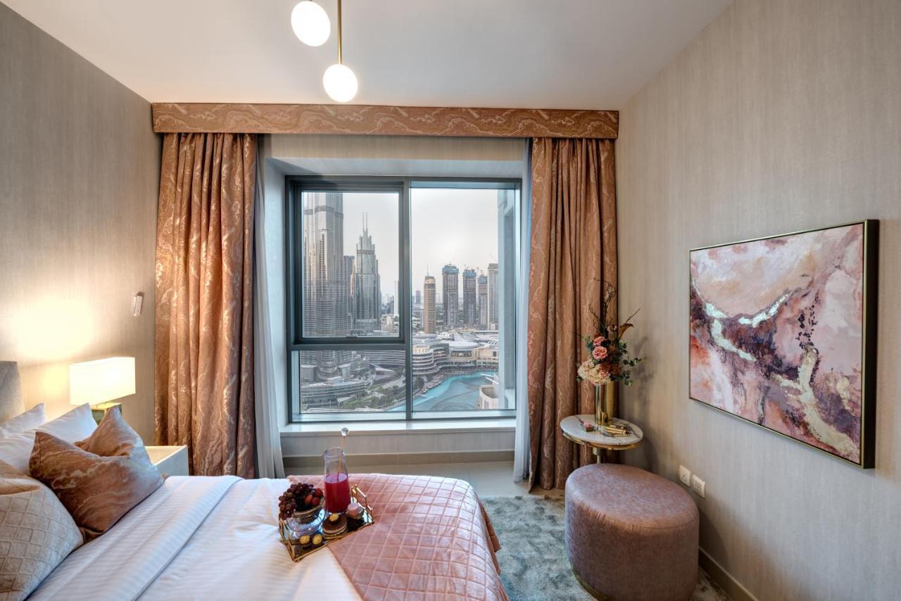 Durrani Homes - Designer 2Br Apt With Stunning Burj Khalifa And Fountain View ドバイ エクステリア 写真