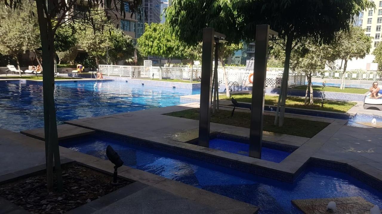 Durrani Homes - Designer 2Br Apt With Stunning Burj Khalifa And Fountain View ドバイ エクステリア 写真